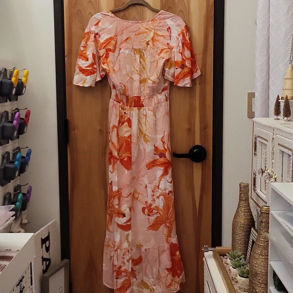 Cute Maxi Dress - Picture 6 of 8